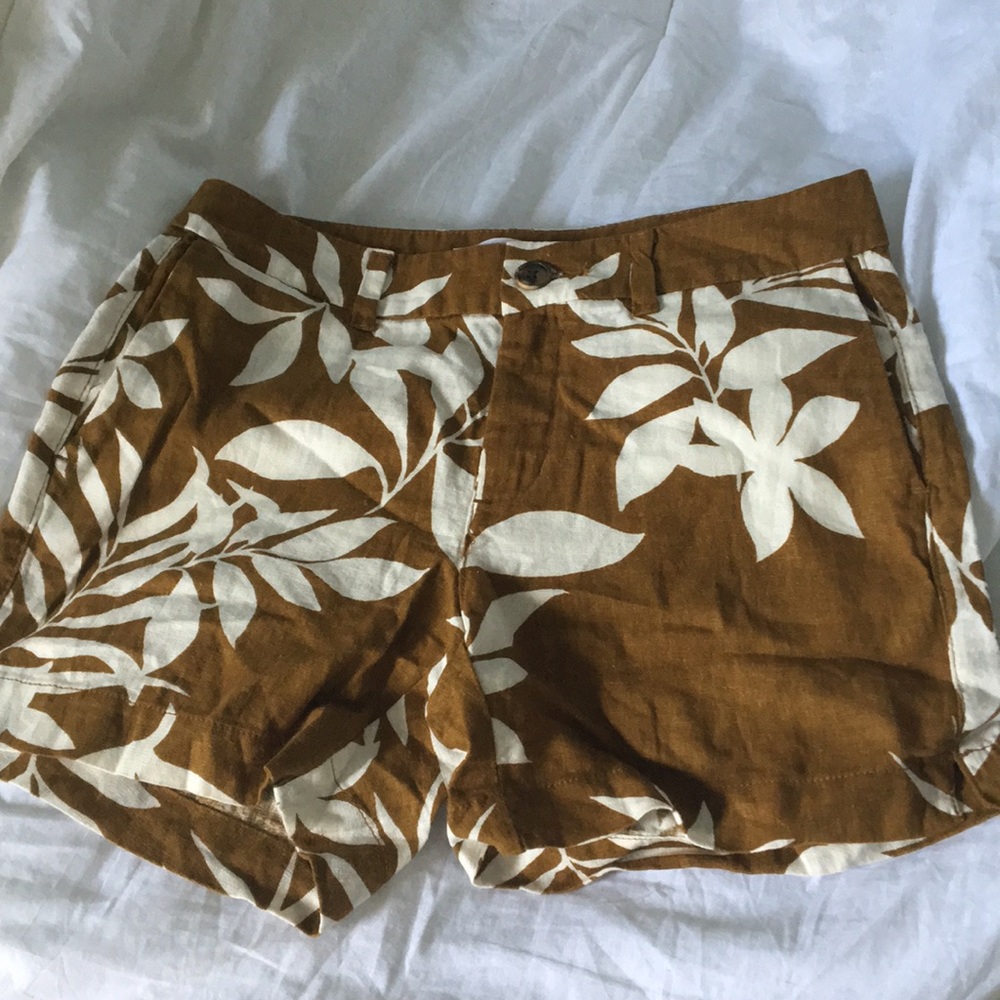 Floral-Tropical Everyday/Bermuda Shorts